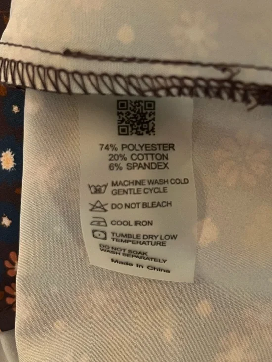 SSYS Gemma Peter Pan
Collared Long Sleeve Blue Floral Top NWOT Medium - Picture 8 of 9